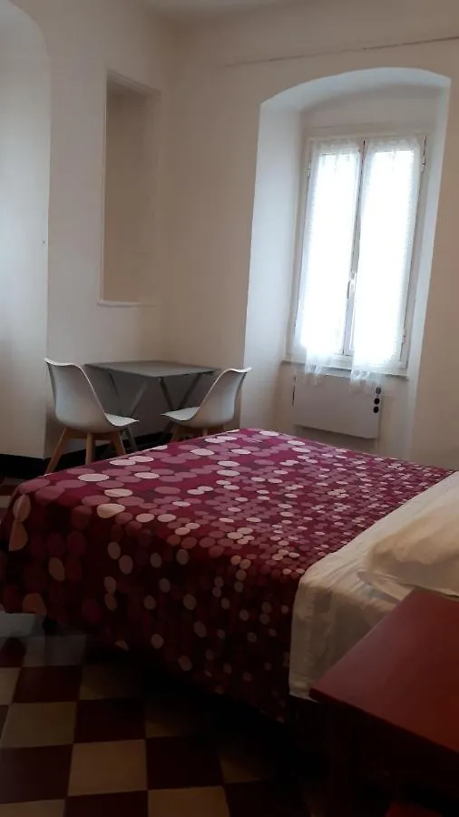 Hotel La Ginestra Corniglia 0*,